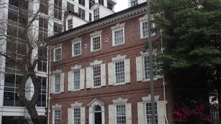 Philadelphia Ranks Among Top U.S. Markets for Luxury Homebuyers, With Entry Price Under $900K (Featured)